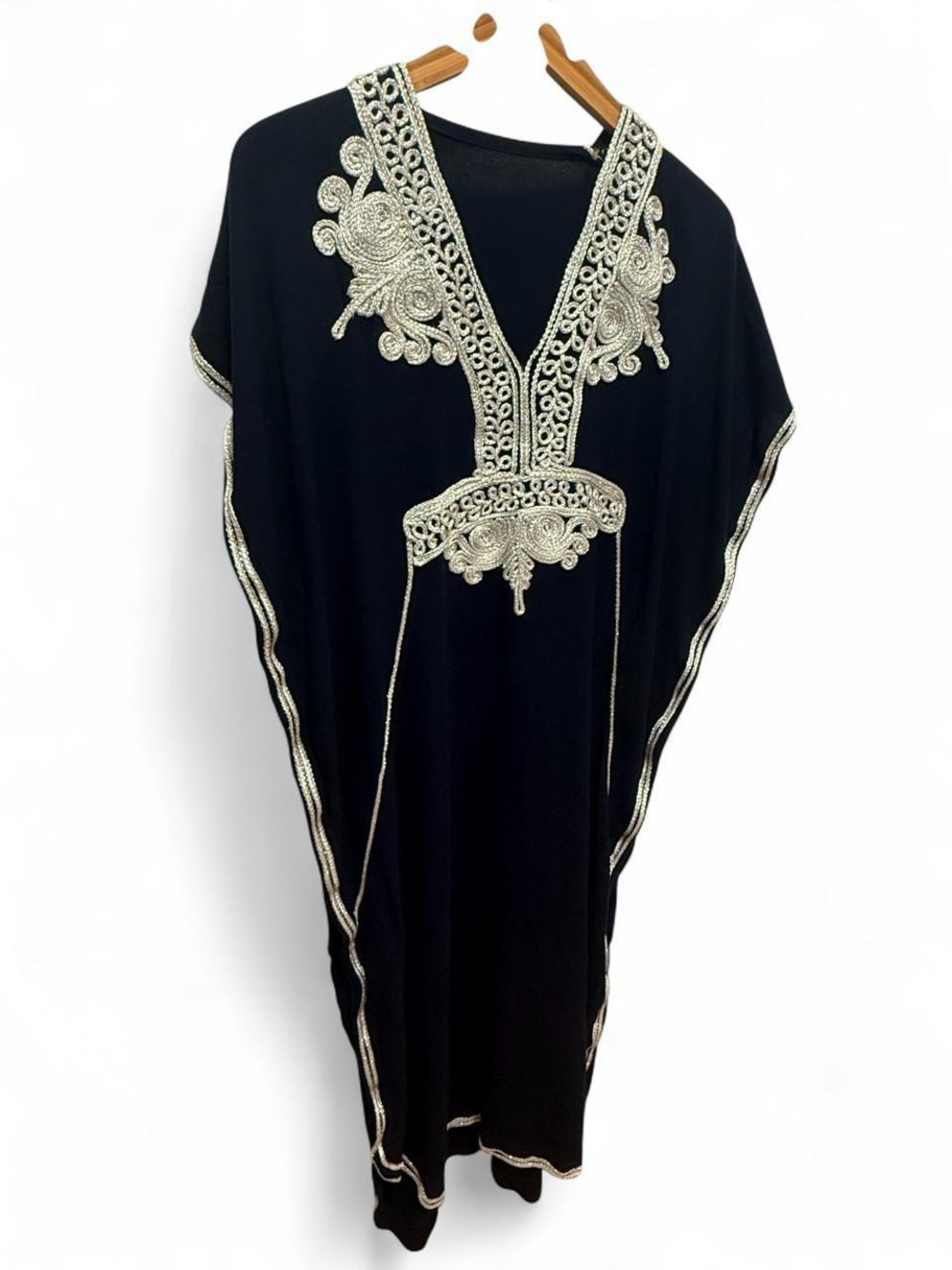 Vintage 70s embroidered kaftan